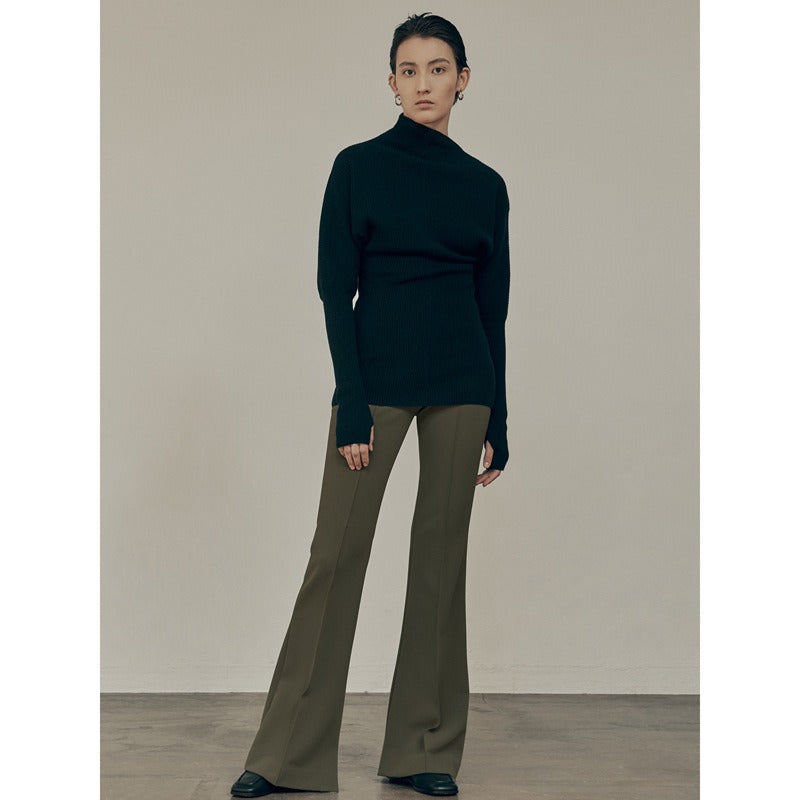 Suéter cuello diagonal