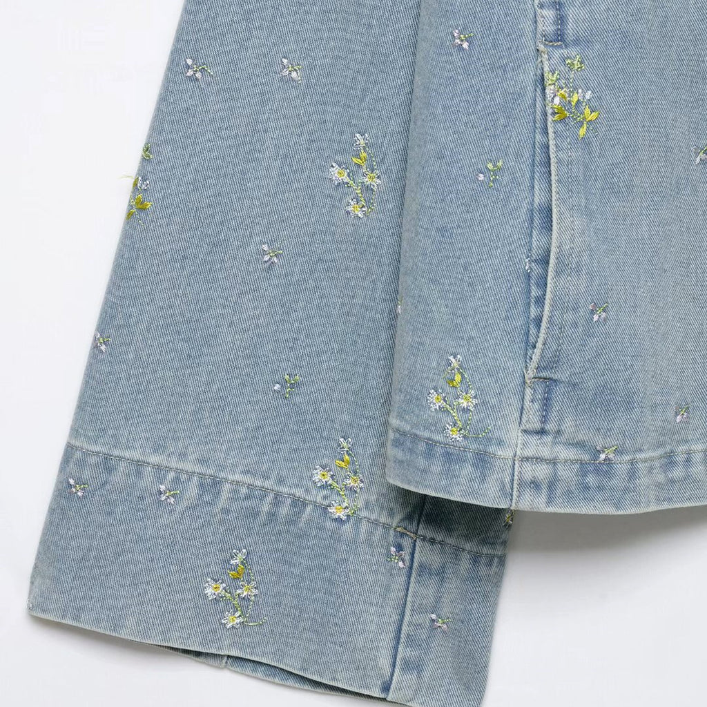 CAZADORA DENIM BORDADA