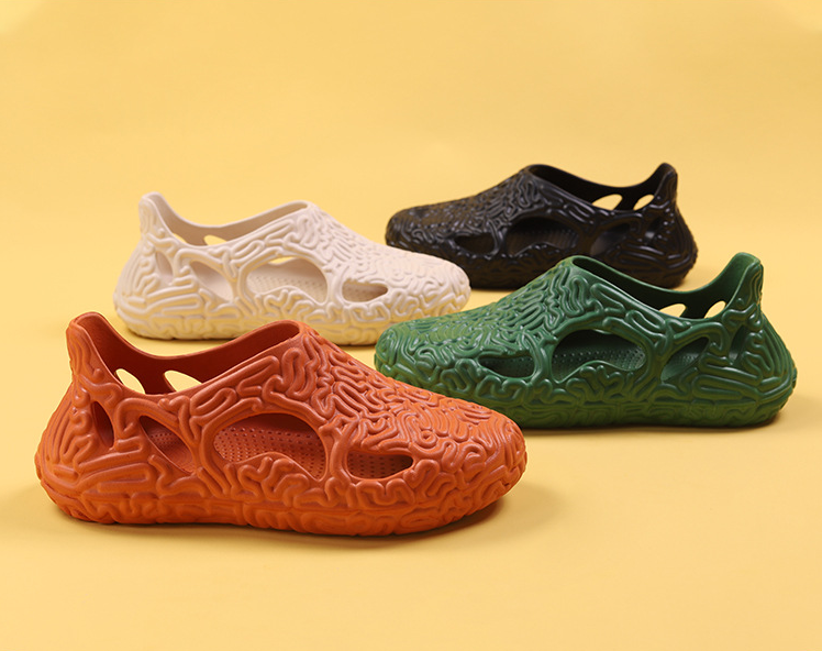 Zuecos punta cerrada