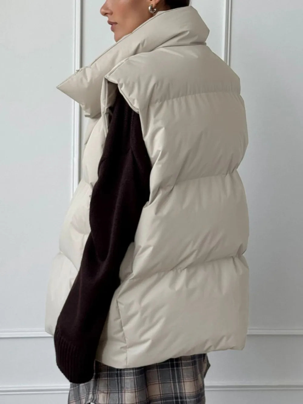 Chaleco acolchado cuello alto