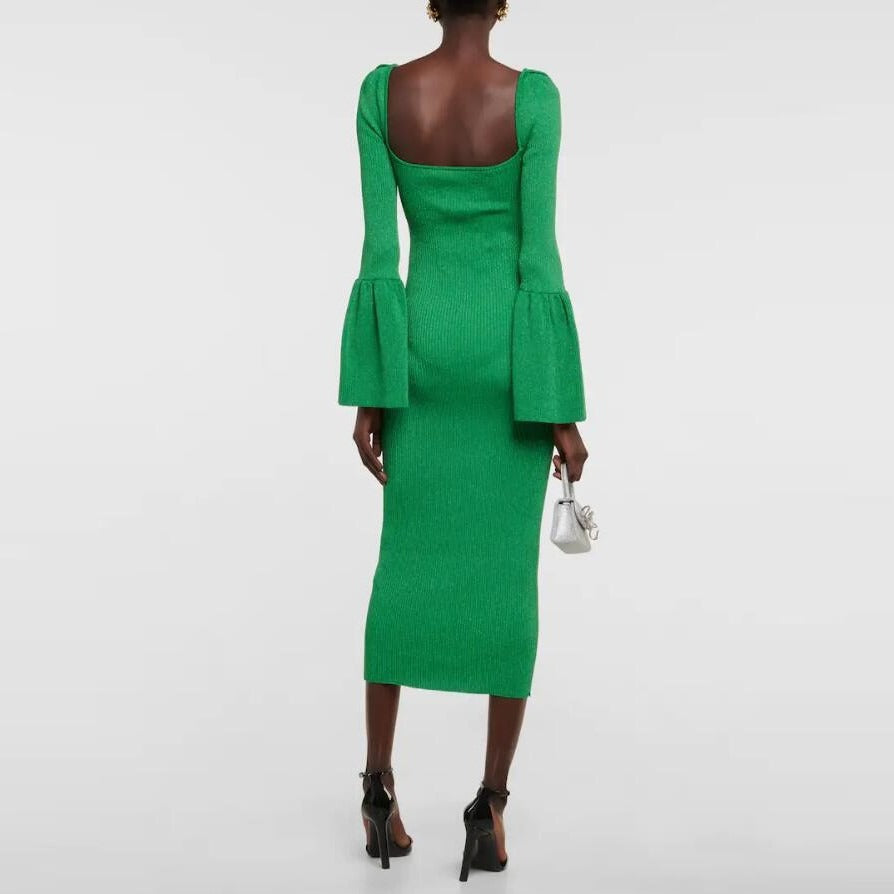Vestido manga campana