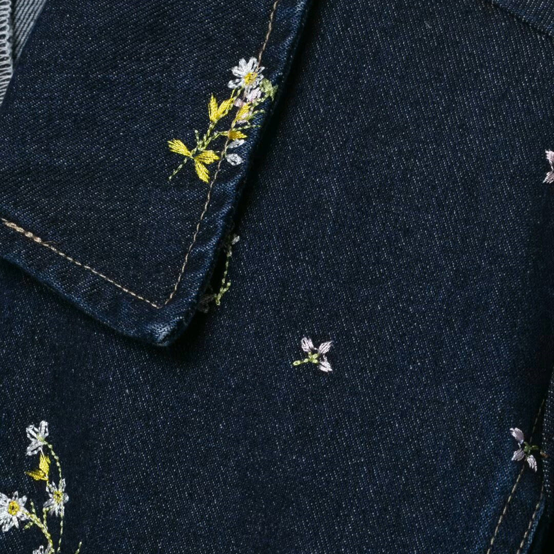 CAZADORA DENIM BORDADA