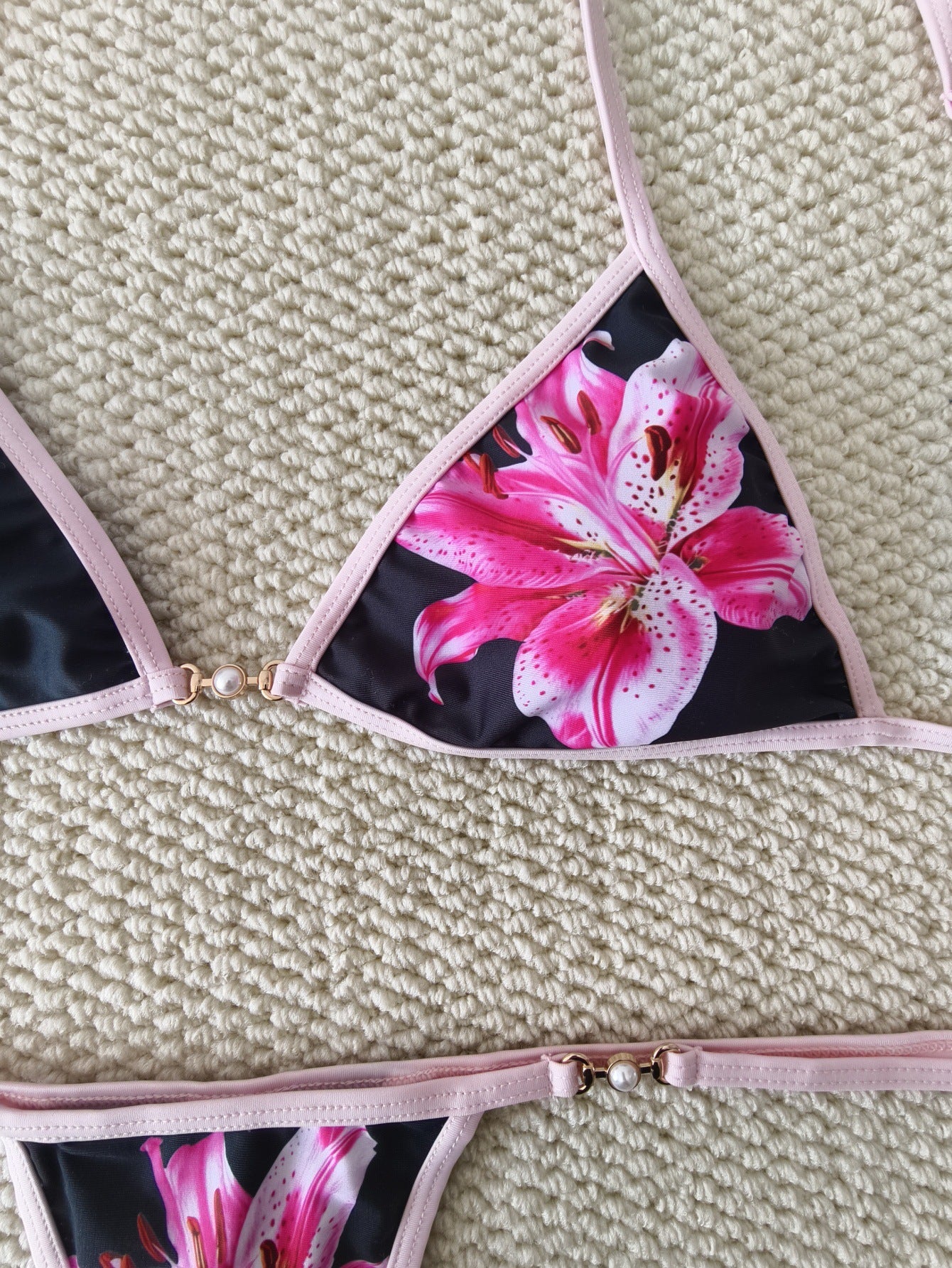 Bikini triángulo floral
