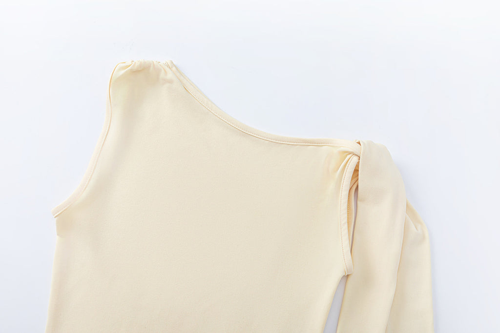 Conjunto dos-piezas asimétrico
