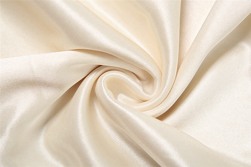 Vestido mini strapless