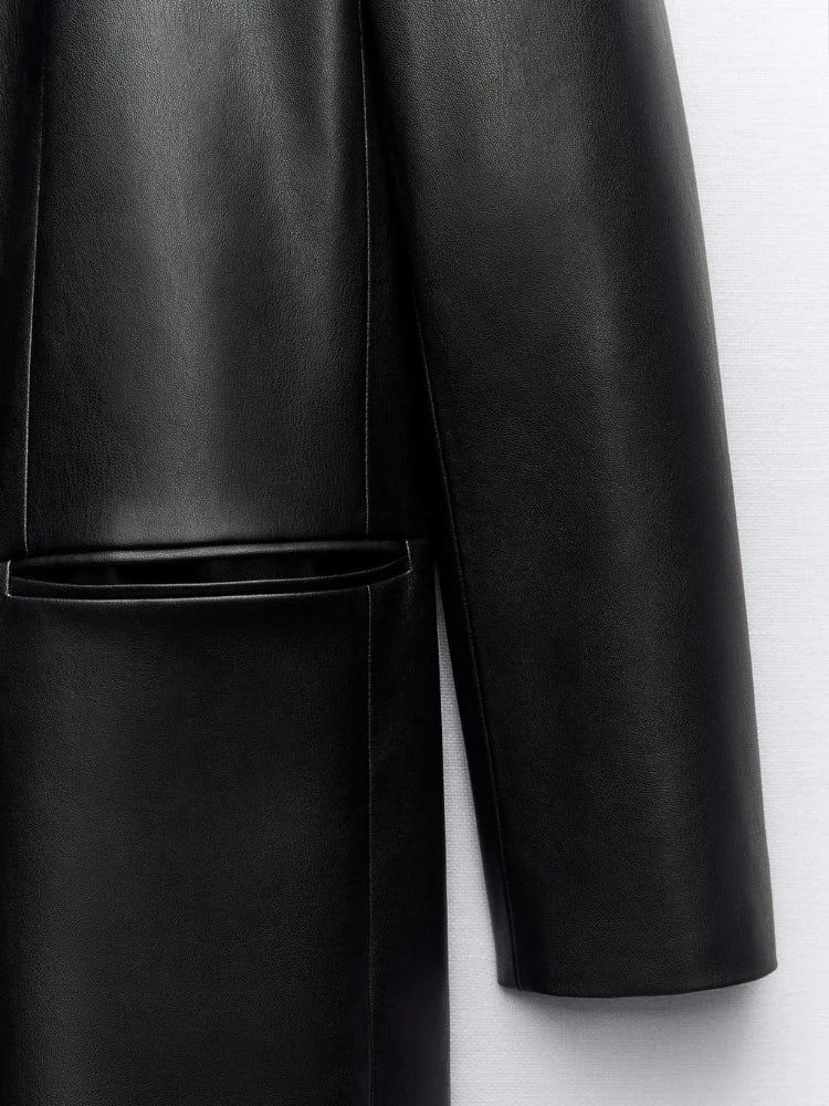 Gabardina cuero sintético