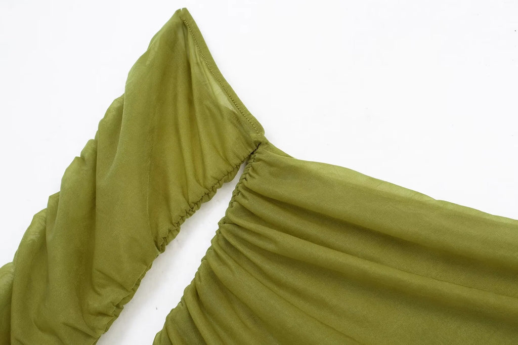 Vestido hombro asimétrico