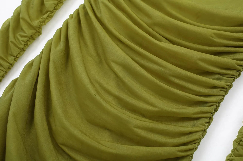 Vestido hombro asimétrico