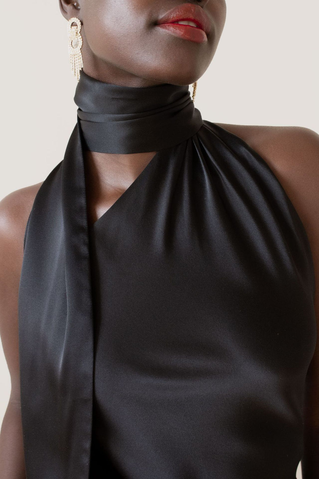 Vestido corto satén