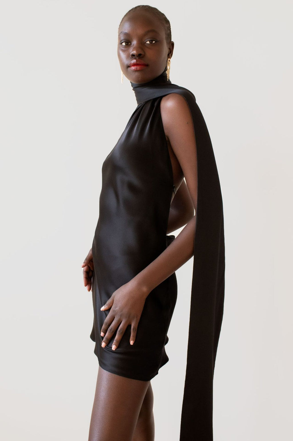 Vestido corto satén